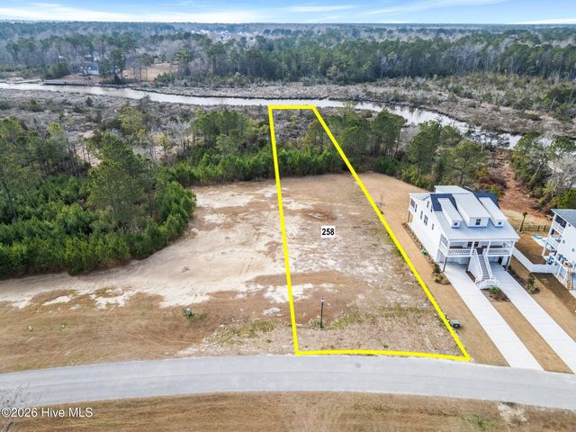 258 Kings Creek Crossing, Holly Ridge, NC 28445