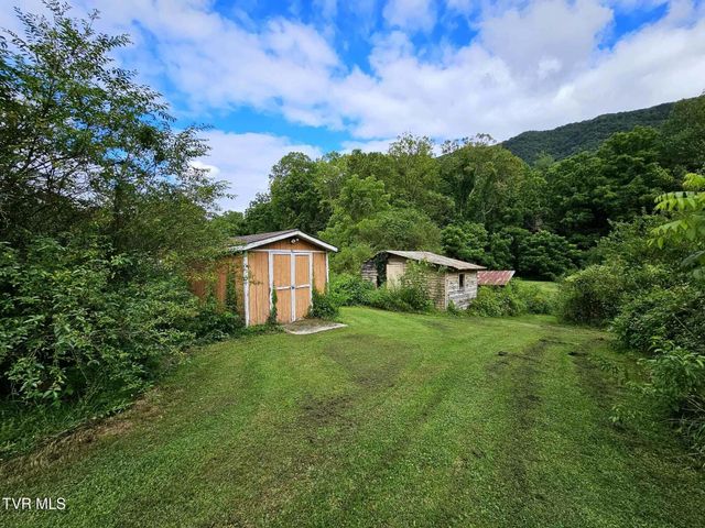 1206 Irondale Road, Big Stone Gap, VA 24219