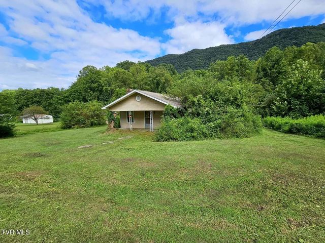 1206 Irondale Road, Big Stone Gap, VA 24219