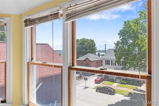 436 E 3rd Street A, Alton, IL 62002