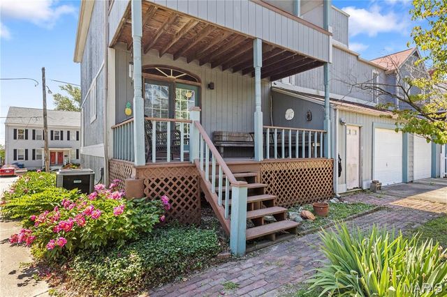 436 E 3rd Street A, Alton, IL 62002