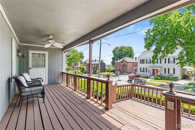 436 E 3rd Street A, Alton, IL 62002