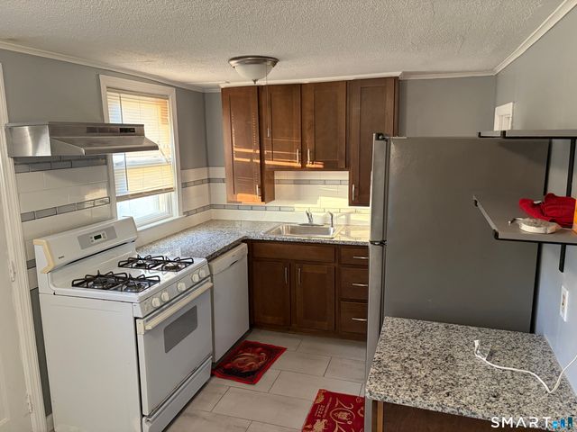 129 Douglas Street, Hartford, CT 06114