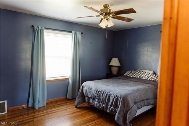 1424 Maple Street, Barberton, OH 44203
