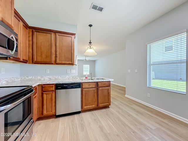 393 SERVIA Drive, St. Johns, FL 32259