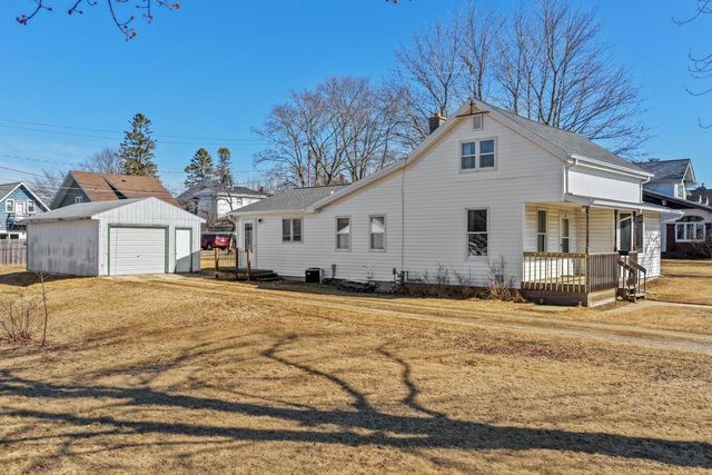 707 CLEVELAND AVENUE, Algoma, WI 54201