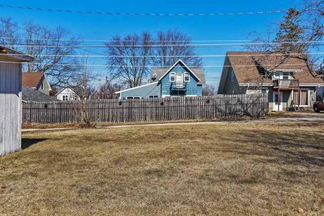 707 CLEVELAND AVENUE, Algoma, WI 54201