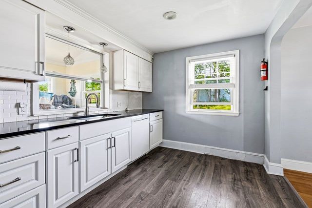 20 Upland Street, Manchester, NH 03102