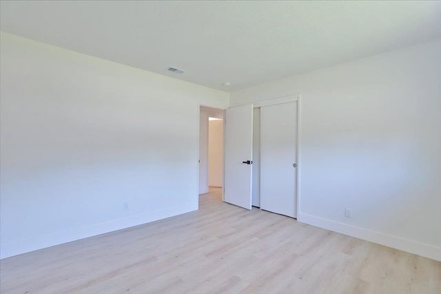 6821 Havenhurst Dr, Sacramento, CA 95831