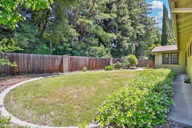 6821 Havenhurst Dr, Sacramento, CA 95831