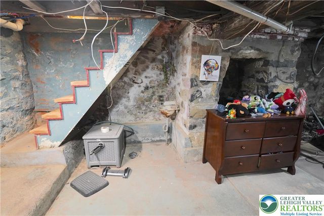 3863 Mauch Chunk Road, Allentown City, PA 18104