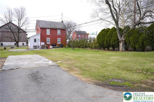 3863 Mauch Chunk Road, Allentown City, PA 18104