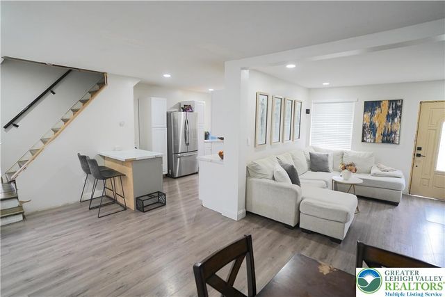 3863 Mauch Chunk Road, Allentown City, PA 18104