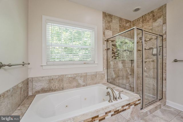 7812 LAKE DR, Manassas, VA 20111