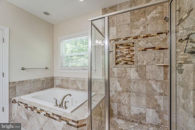 7812 LAKE DR, Manassas, VA 20111