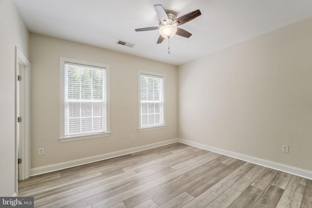 7812 LAKE DR, Manassas, VA 20111