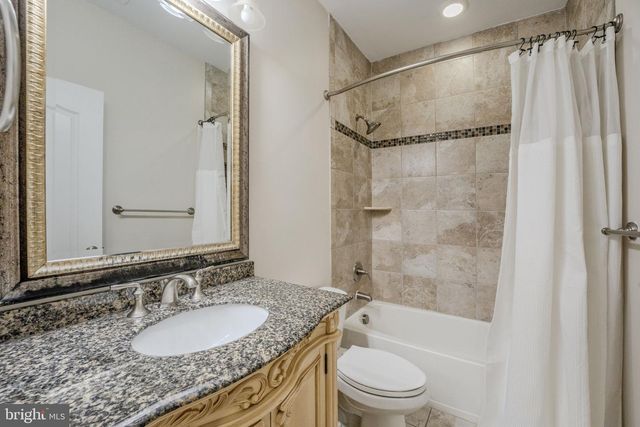 7812 LAKE DR, Manassas, VA 20111