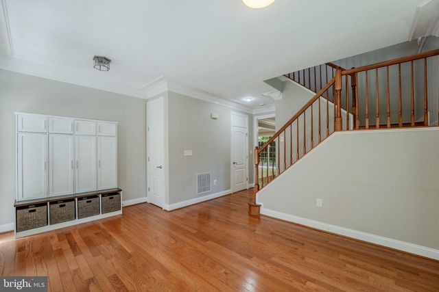 7812 LAKE DR, Manassas, VA 20111