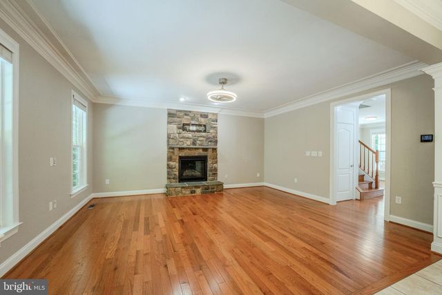 7812 LAKE DR, Manassas, VA 20111