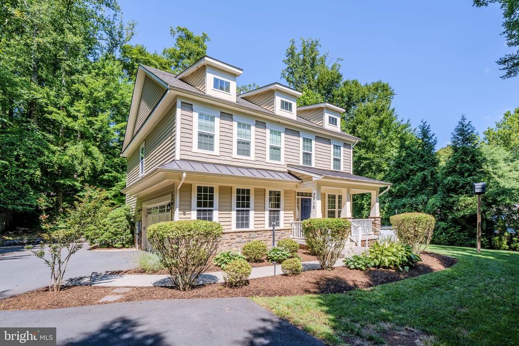 7812 LAKE DR, Manassas, VA 20111