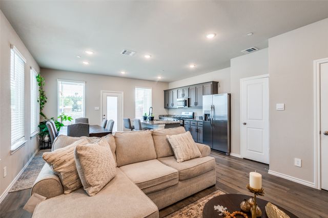 7073 Cypress Drive, Richland Hills, TX 76118