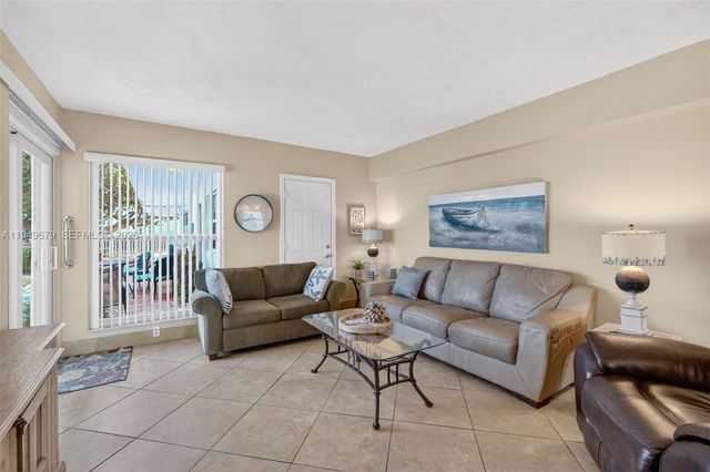 4520 el Mar 12+18, Lauderdale By The Sea, FL 33308