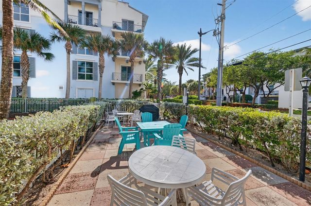 4520 el Mar 12+18, Lauderdale By The Sea, FL 33308