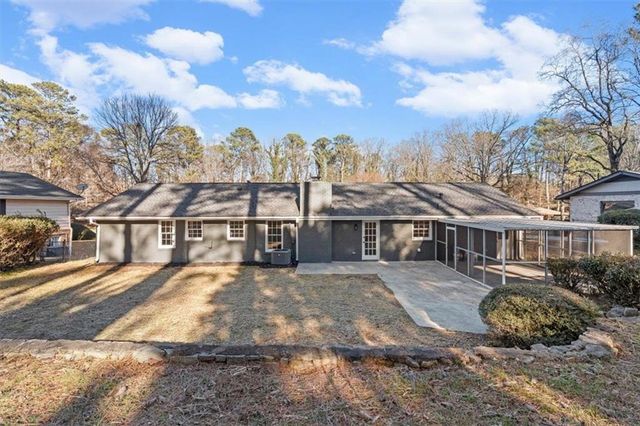 395 Ben SW Avenue, Lilburn, GA 30047