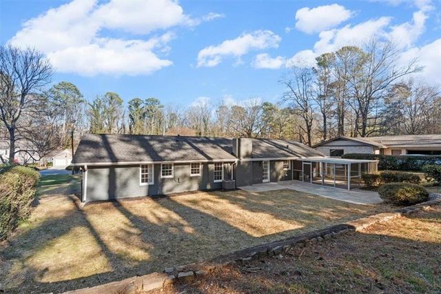 395 Ben SW Avenue, Lilburn, GA 30047