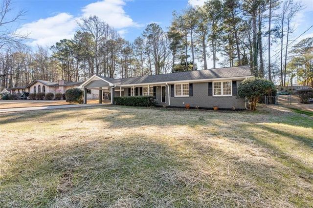 395 Ben SW Avenue, Lilburn, GA 30047