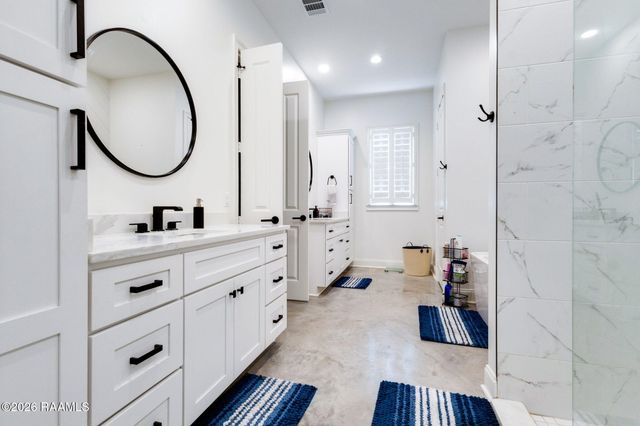 101 Tea Rose Drive, Broussard, LA 70518