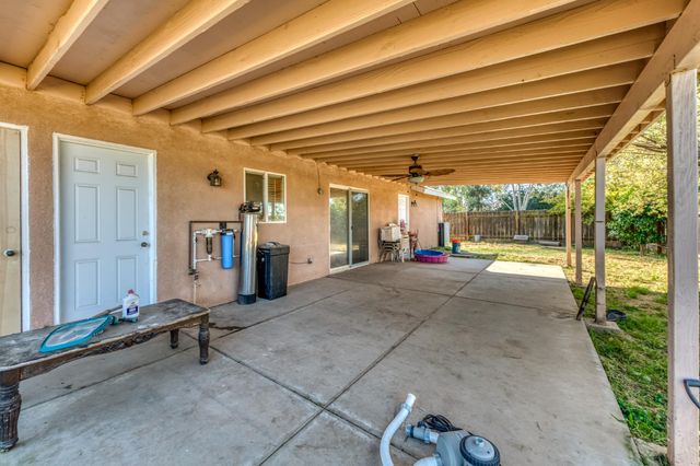 19650 Oakhill Road, Madera, CA 93638