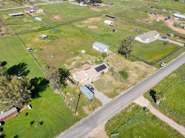 19650 Oakhill Road, Madera, CA 93638