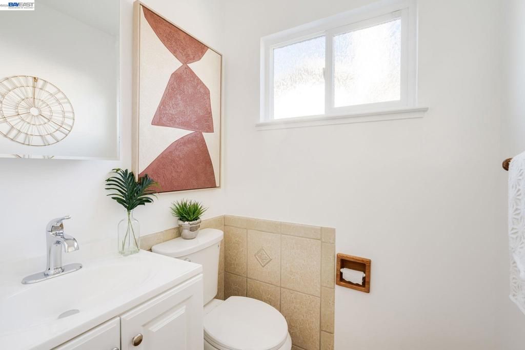 Image 22 of property listing at 7172 Amador Valley Blvd, Dublin, CA 94568