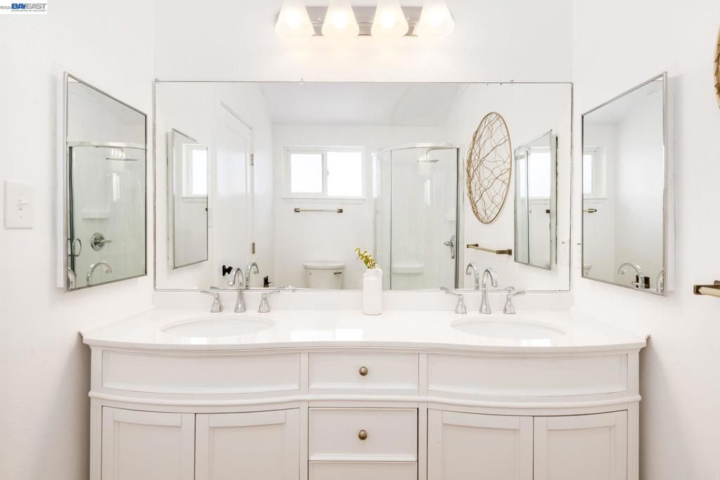 Image 34 of property listing at 7172 Amador Valley Blvd, Dublin, CA 94568