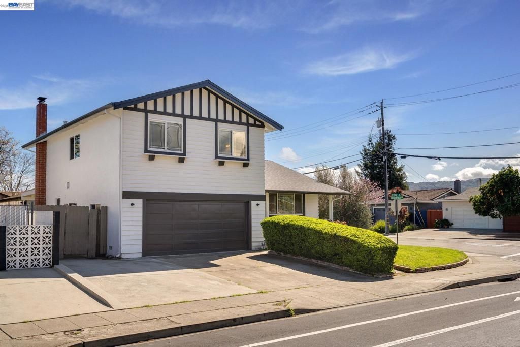 Image 45 of property listing at 7172 Amador Valley Blvd, Dublin, CA 94568