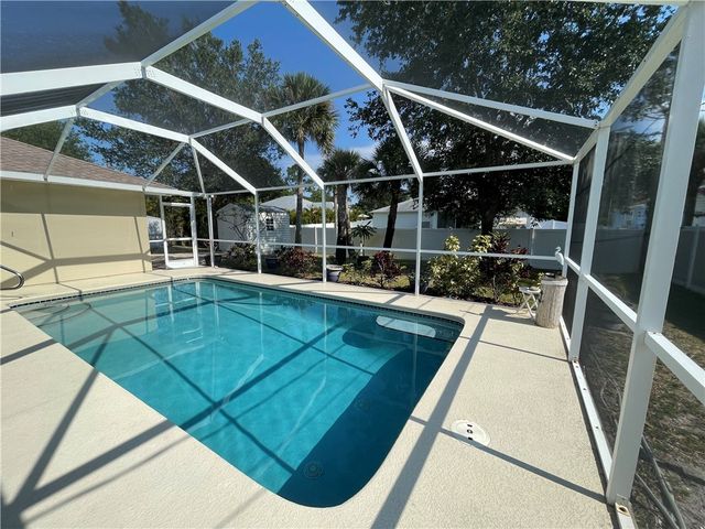 962 Montrose Avenue, Sebastian, FL 32958