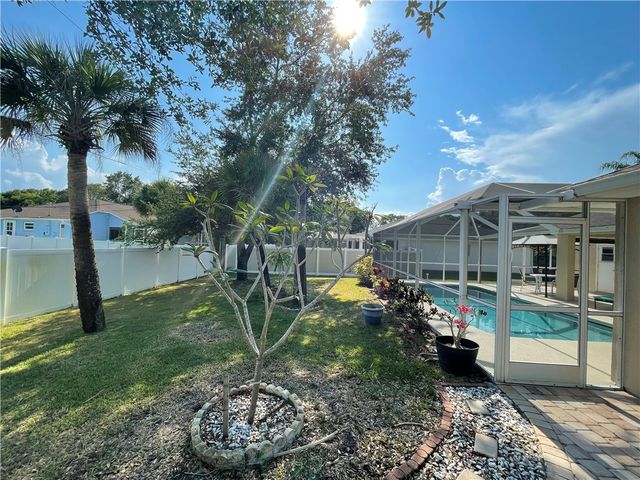 962 Montrose Avenue, Sebastian, FL 32958