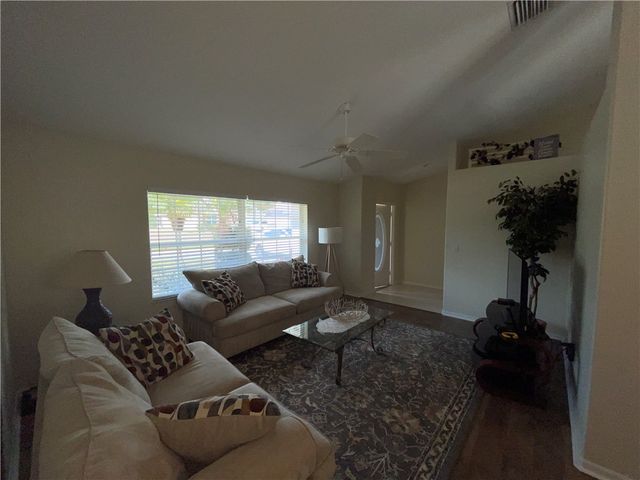 962 Montrose Avenue, Sebastian, FL 32958