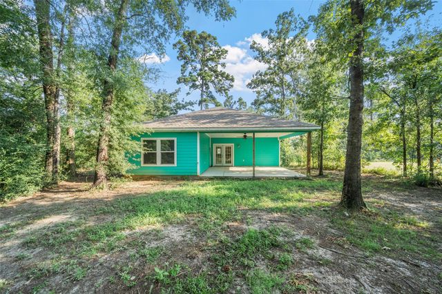 182 Yaupon Creek, Onalaska, TX 77360