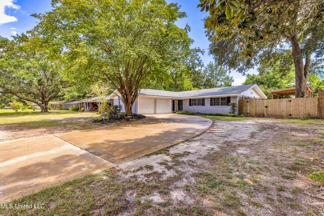 2509 Randall Drive, Biloxi, MS 39531