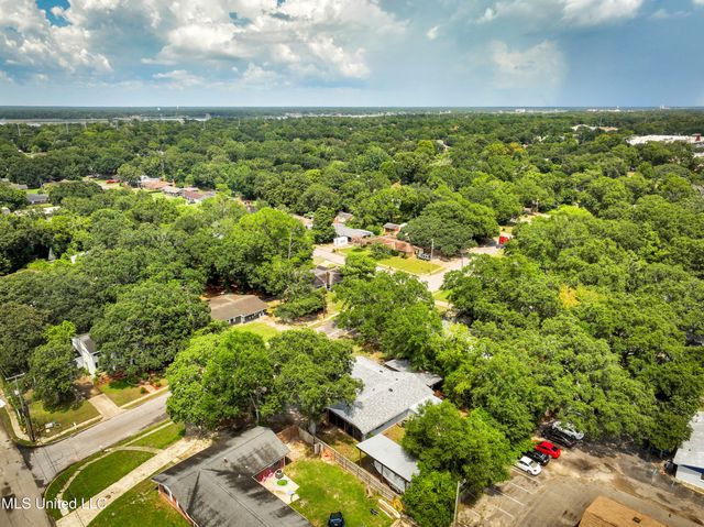 2509 Randall Drive, Biloxi, MS 39531