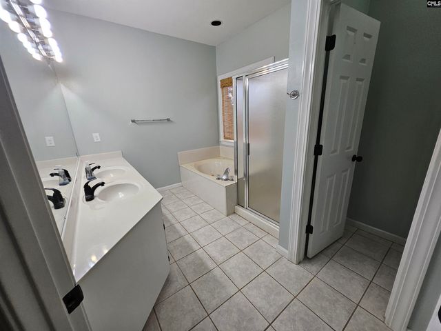208 Winchester Court, West Columbia, SC 29170
