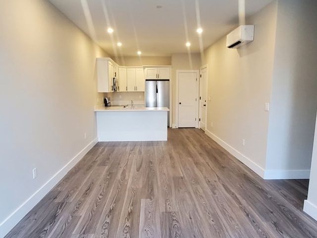 64 Tolman 8, Boston, MA 02122