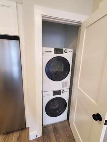 64 Tolman 8, Boston, MA 02122