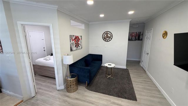 10004 E Bay Harbor Dr 8, Bay Harbor Islands, FL 33154