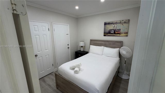 10004 E Bay Harbor Dr 8, Bay Harbor Islands, FL 33154