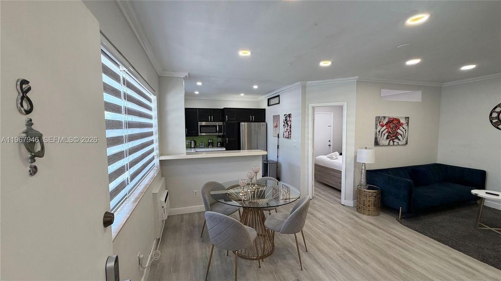 10004 E Bay Harbor Dr 8, Bay Harbor Islands, FL 33154