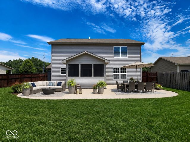 8325 Ballyshannon Drive, Brownsburg, IN 46112