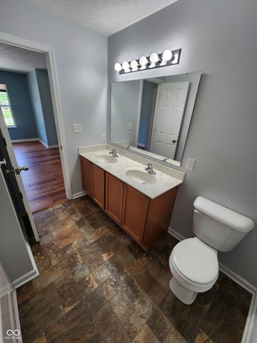 8325 Ballyshannon Drive, Brownsburg, IN 46112